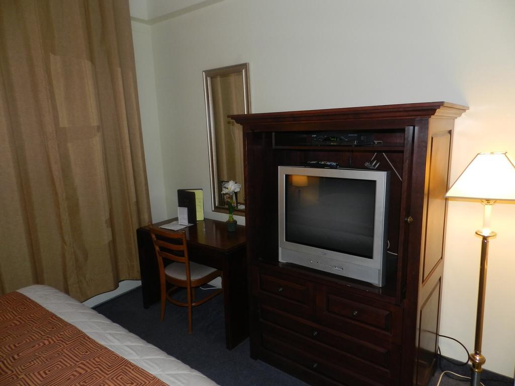 L'Auberge De L'Aeroport Inn Dorval Oda fotoğraf