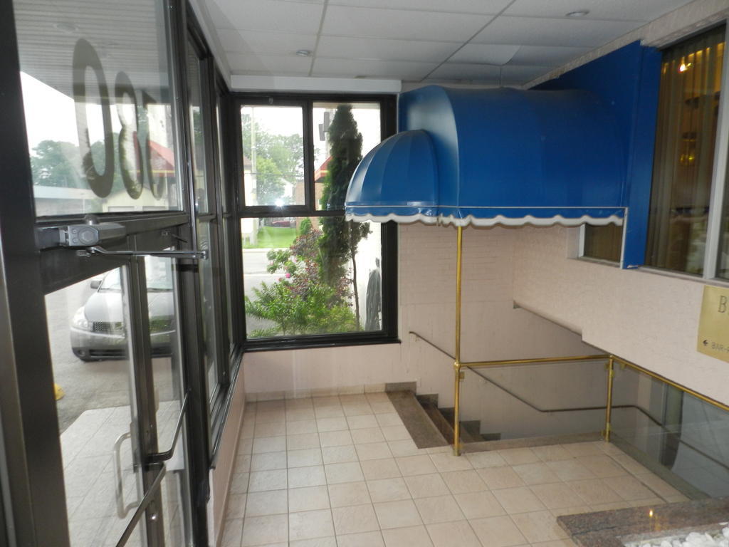 L'Auberge De L'Aeroport Inn Dorval Dış mekan fotoğraf